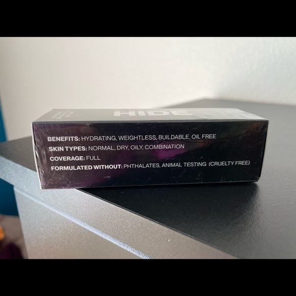 Brand New in box. Umber color. 4 left. Hide Multi-Use Full Coverage Concealers. - Picture 6 of 9